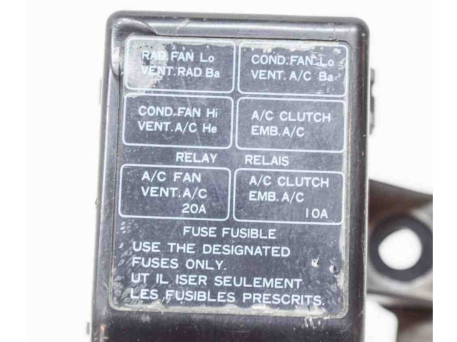   Pojistková skříňka    Dodge Stealth 1991