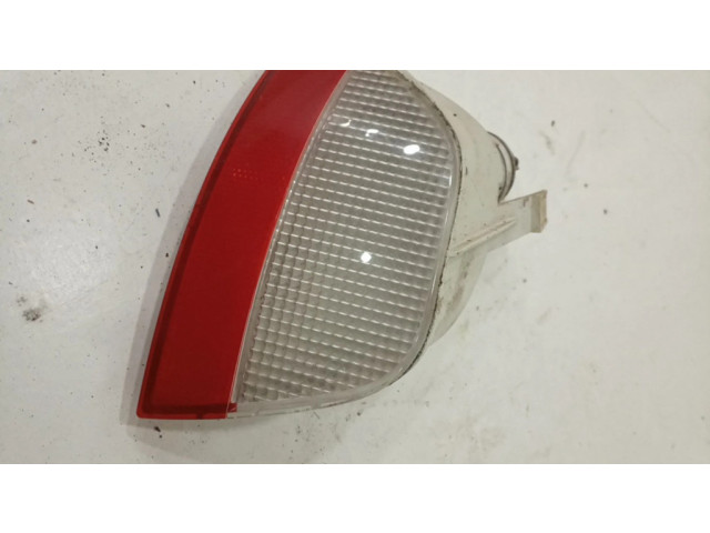 Передняя противотуманная фара