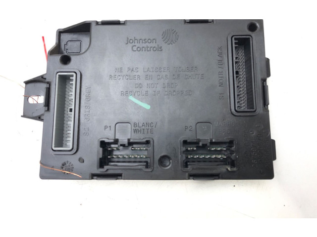 Блок комфорта 2320679   Renault Trafic III (X82)   