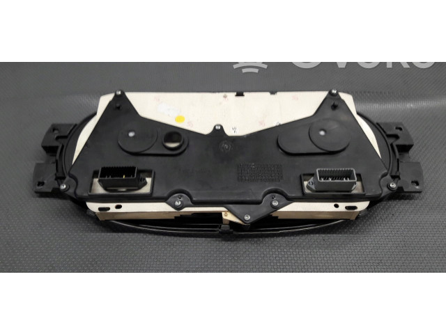 Панель приборов 8200650539   Dacia Logan I       