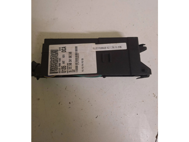 Pojistková skříňka X55FK04F0A, 55FK04F0A Ford C-MAX II 2011