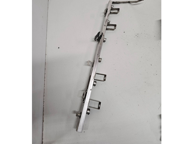 Vstřikovací lišta 143982702 BMW X5 E53