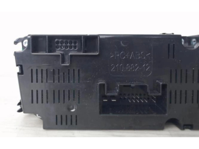 Блок управления климат-контролем    Skoda Scala