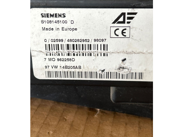 Блок предохранителей S108145100D, 480282952 Ford Galaxy