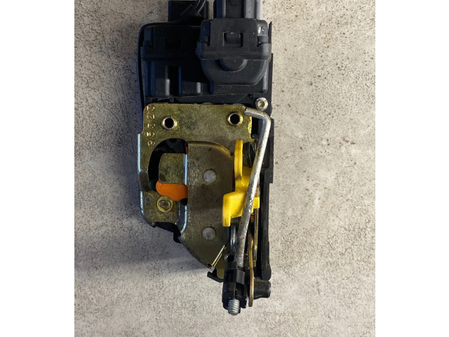 Замок багажника 0350209, L95300E1    Jeep Cherokee III KJ 2001 - 2008 года