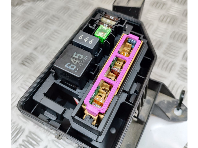 Блок предохранителей 4KE937124 Audi e-tron