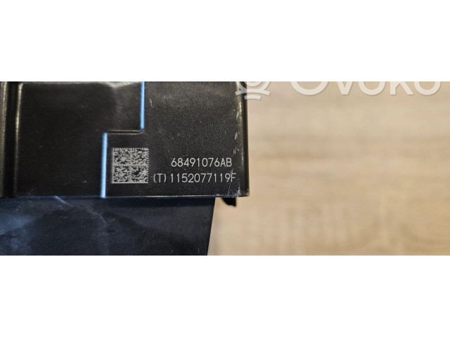 Pojistková skříňka 68491076AB Chrysler Pacifica 2018