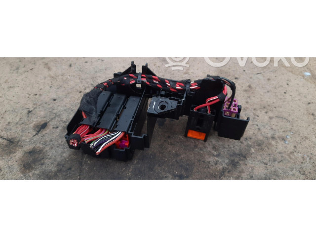 Блок предохранителей 8K0971845A Audi Q5 SQ5
