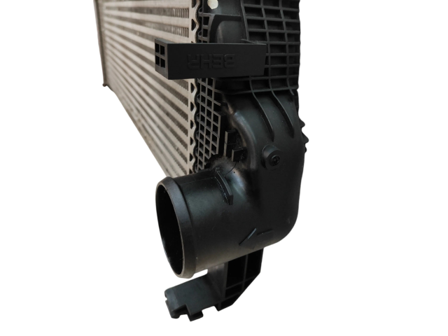 Интеркулер 55038004AD, 55038004AE Jeep Grand Cherokee