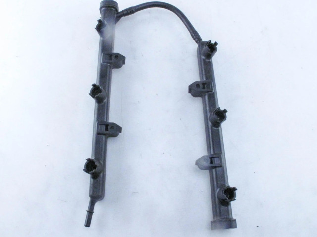 Vstřikovací lišta 04593923AB Dodge Grand Caravan pro benzínový motor 3.6