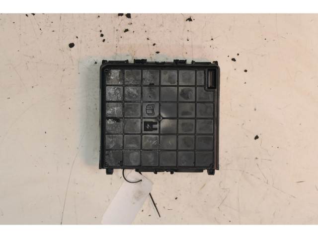 Блок предохранителей Ford Fiesta