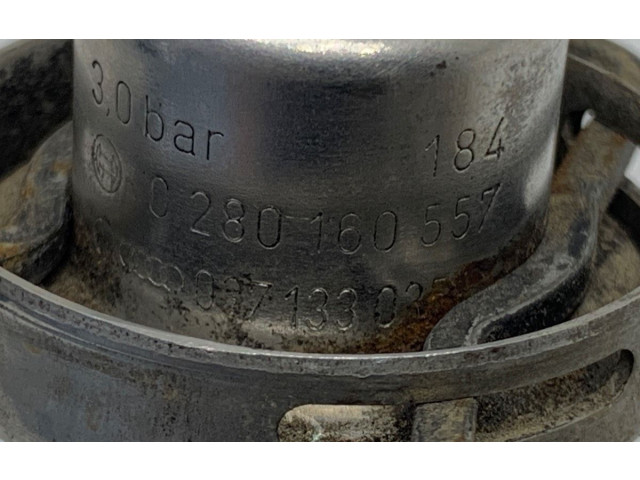 Топливная рампа 0280160557   Audi A3 S3 8L  