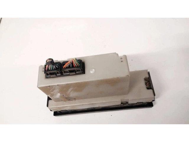 Блок управления климат-контролем Mazda 626