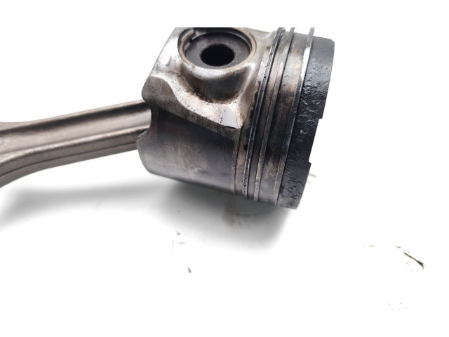 Поршень с шатуном D5244T4 D5244T4 Volvo XC90