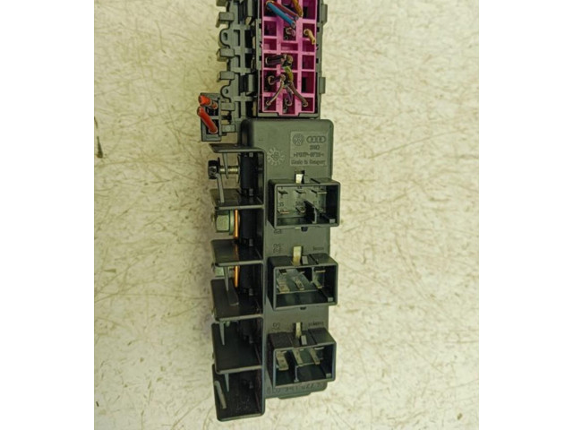 Pojistková skříňka 896083000 Volkswagen PASSAT