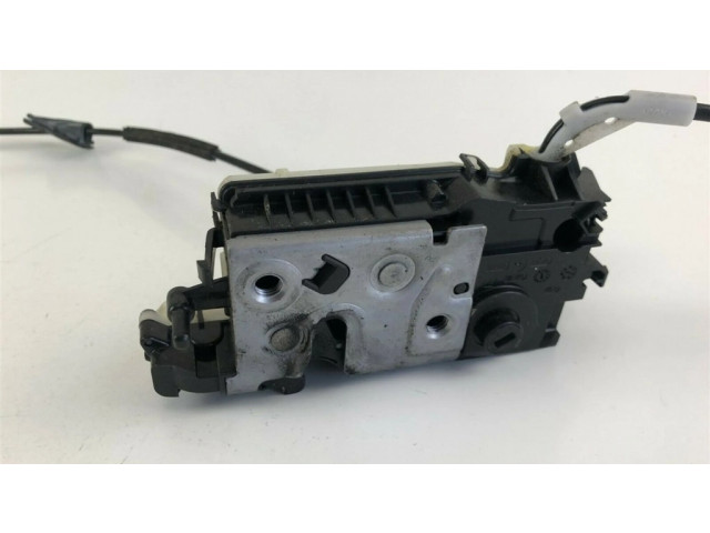 Zámek zadních dveří 9688080780, A2052 Peugeot 208 2012