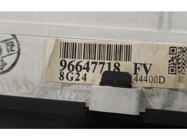 Přístrojová deska  Chevrolet Lacetti 2007   