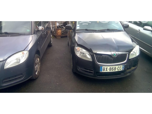 Зеркало электрическое Skoda Fabia Mk2 (5J) 2007 - 2014 года