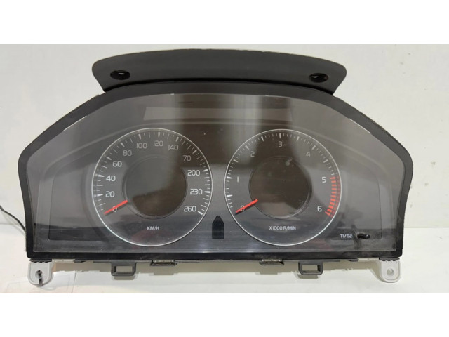 Панель приборов 36002195, 69199860U   Volvo V70       