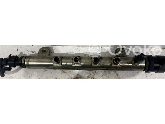 Топливная рампа Saab 9-3 Ver2