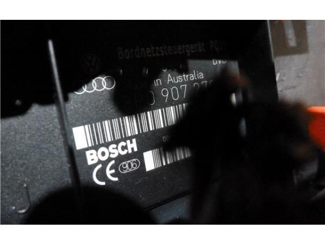 Блок предохранителей 8P0907279A   Audi A3 S3 8P    