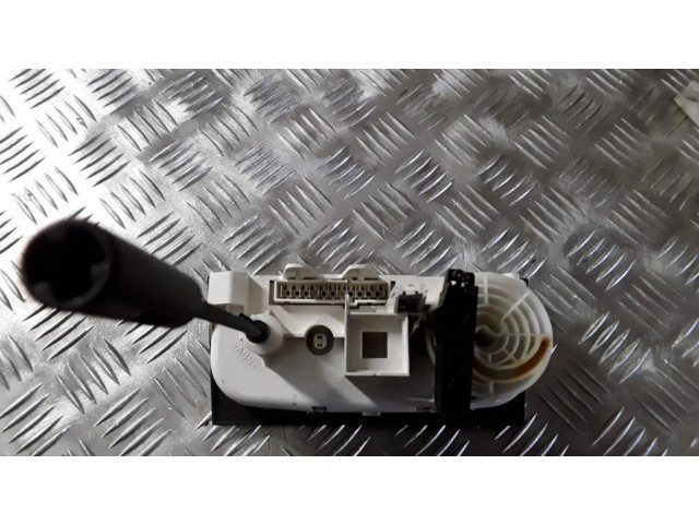 Блок управления климат-контролем 13215936   Opel Meriva A