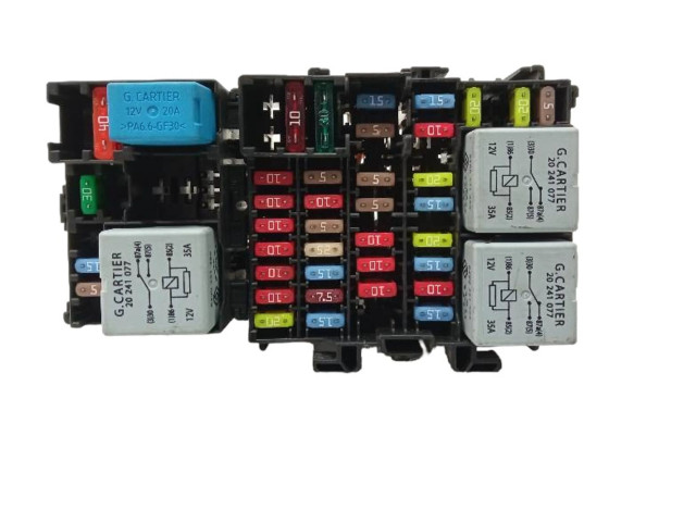 Блок предохранителей  24018403S   Renault Clio IV    