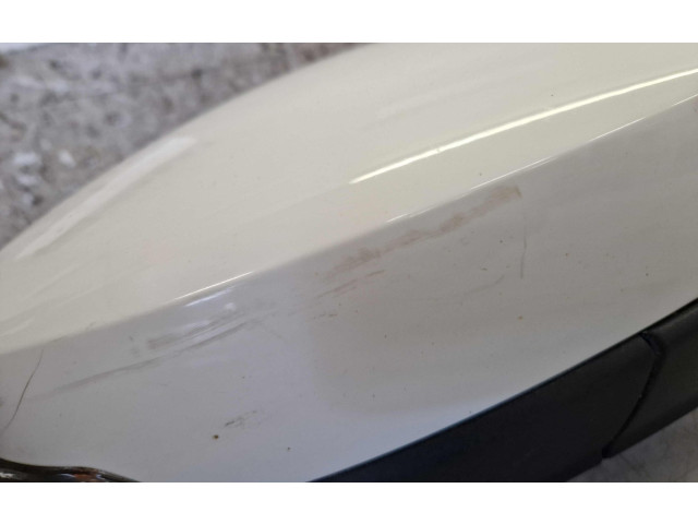 Зеркало электрическое Skoda Fabia Mk3 (NJ) 2015 - 2021 года