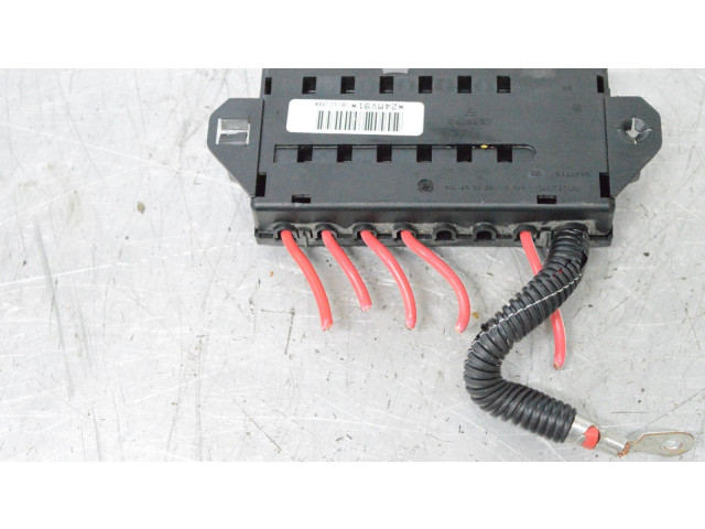 Блок предохранителей    Volvo S60    