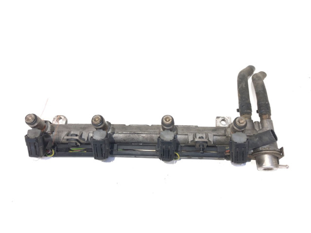 Топливная рампа 036133319A Audi A2