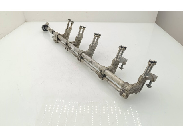 Vstřikovací lišta 070133317C Volkswagen Transporter - Caravelle T5 BNZ