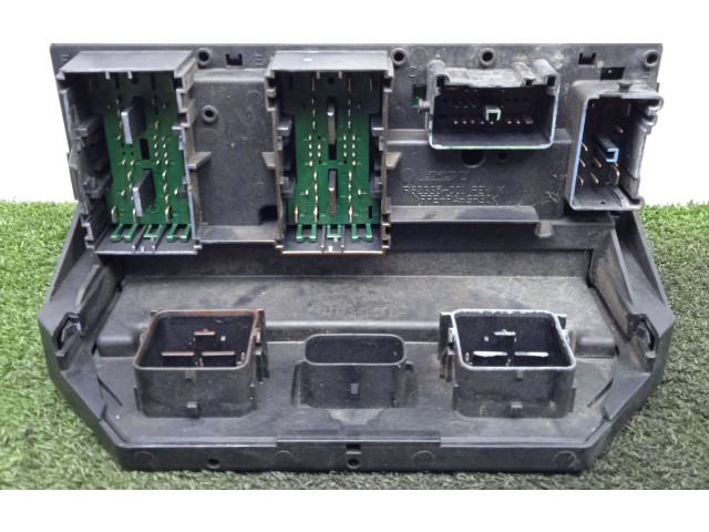 Pojistková skříňka Řídící jednotka BSM 68105507AD Lancia Voyager 2012