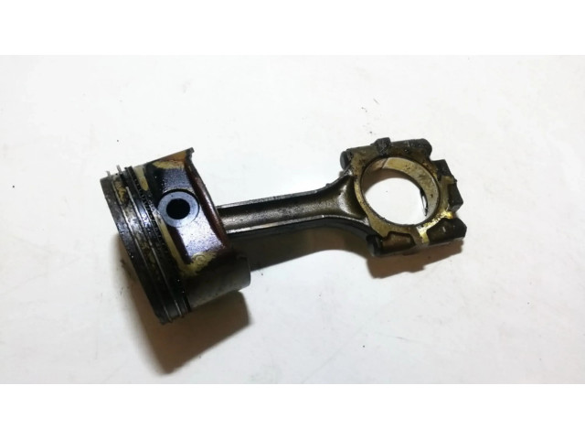 Píst    Hyundai XG  pro benzínový motor 3.0  