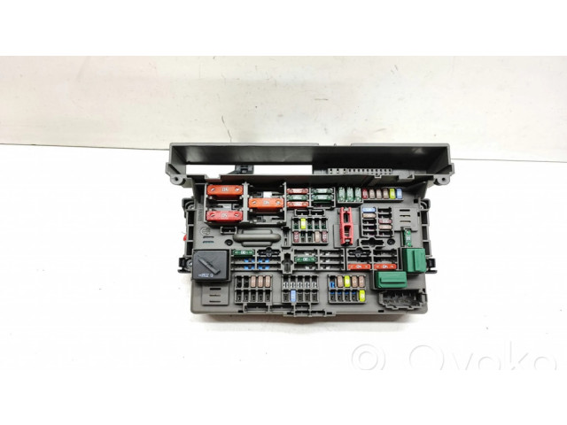   Pojistková skříňka 9119446   BMW X1 E84 2011