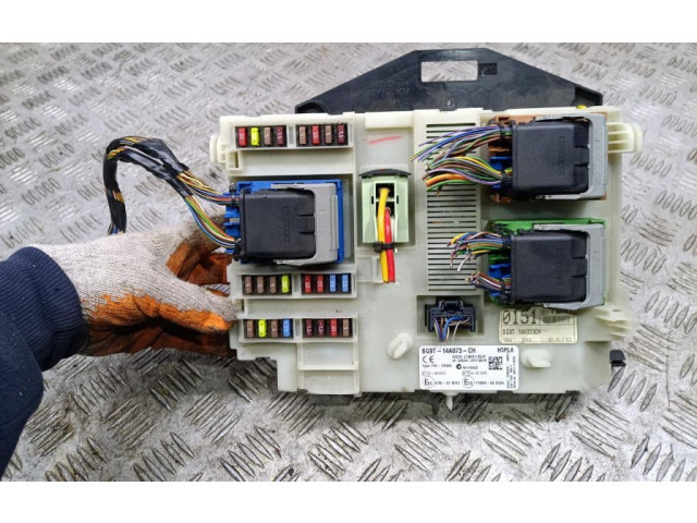 Блок предохранителей Ford S-MAX