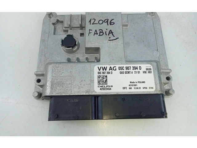 Блок управления двигателя 05C907394D, 42022454   Skoda Fabia Mk4 (6VA)