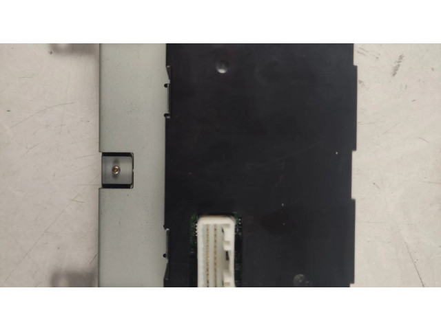 Дисплей    28090CB800   Nissan Murano Z50