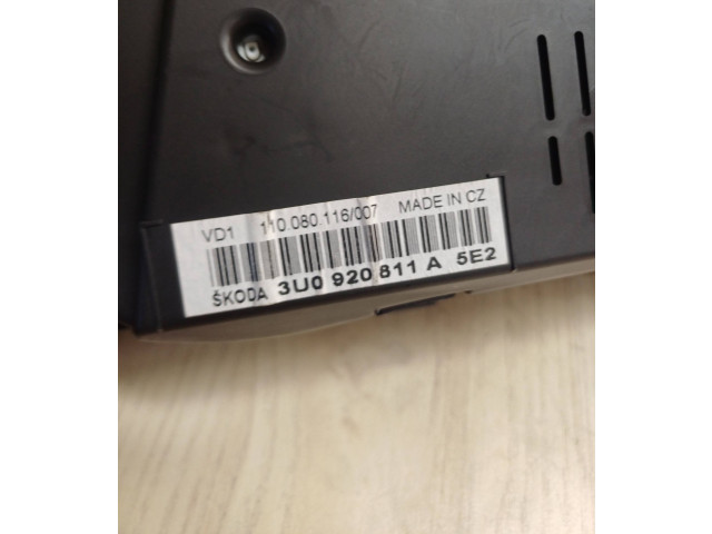 Панель приборов 3U0920811A, 1100801167 Skoda Superb B5 (3U)