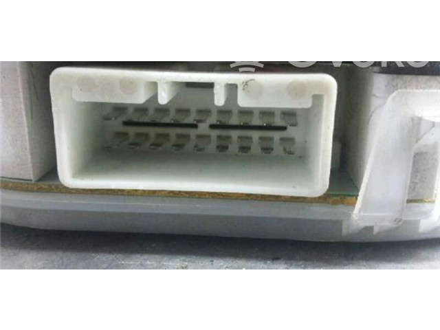 Přístrojová deska Mazda Premacy 2005