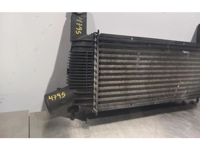 Интеркулер 14461EB360 Nissan Navara