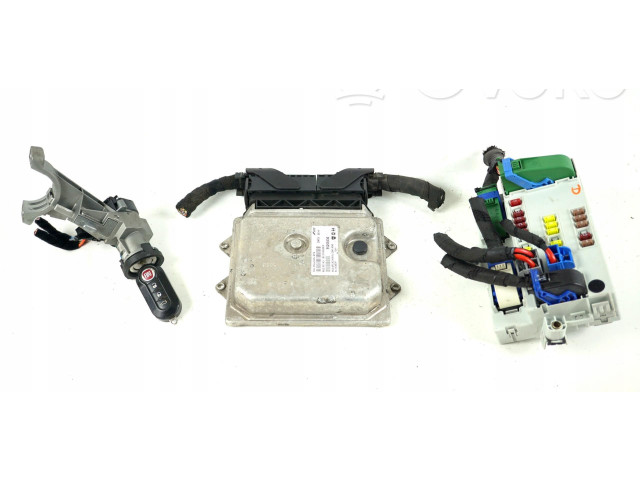 Блок управления двигателем Блок управления 55259336   Fiat 500L