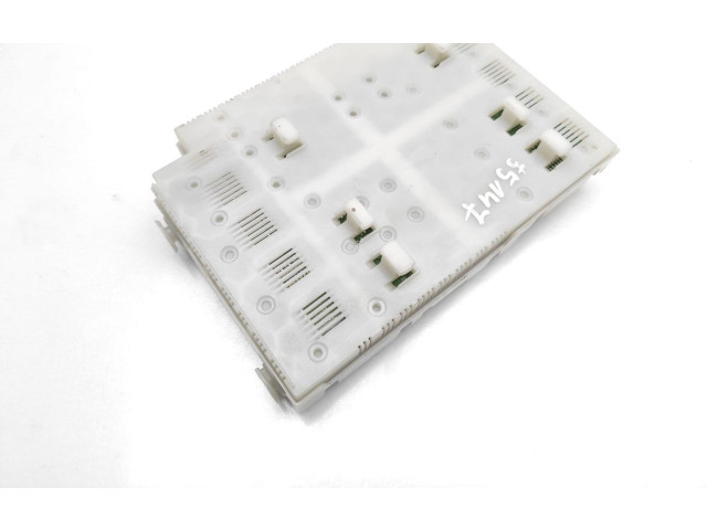 Блок предохранителей 31384931, 31384931AB Volvo S60