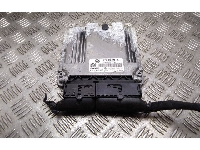 Блок управления двигателя 070906016CM, 0281012089 Volkswagen Phaeton