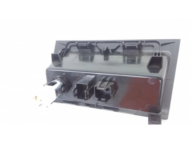 12 V гнездо (фронт)