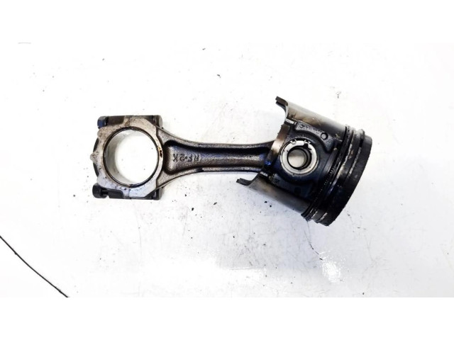  Поршень с шатуном    Mazda 626 для дизельного двигателя 2.0