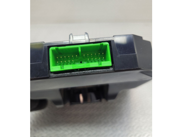 Блок управления климат-контролем 31398643   Volvo V40 Cross country