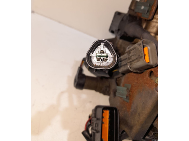 Топливный насос MR577077, 1047003051 Mitsubishi L200