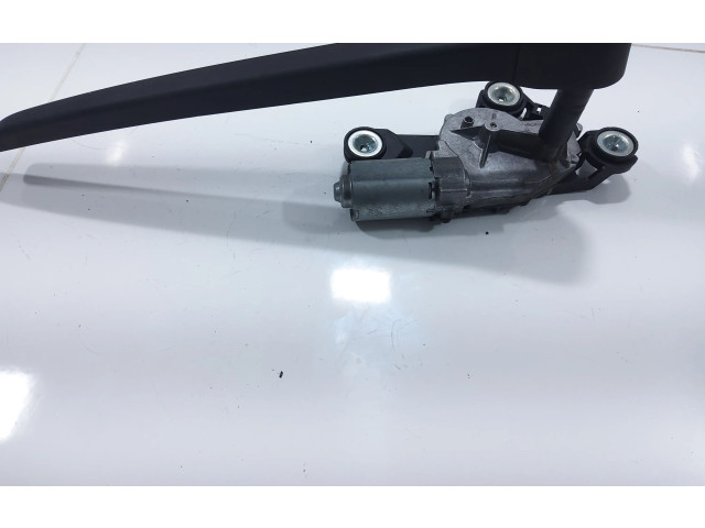 Моторчик заднего дворника 0390201884    Volvo V60