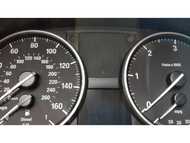 Přístrojová deska BMW 3 E92 E93 2011 9242347