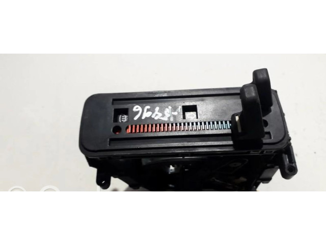 Блок управления климат-контролем 85GG18K309   Ford Scorpio